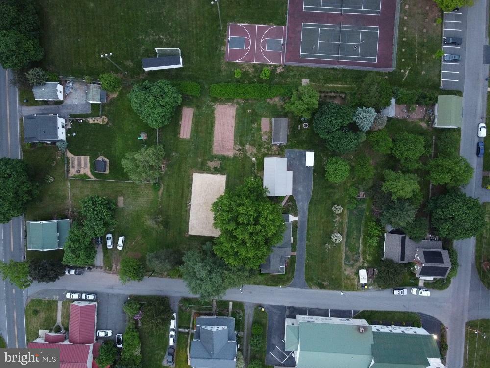 Property Photo: 1238 Mill Street PA 17555