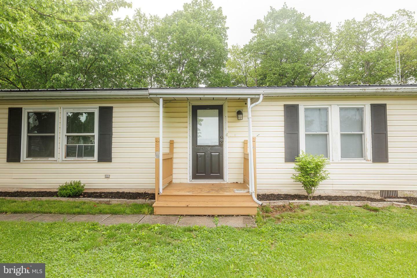 Property Photo: 27 Bill Drive PA 17517
