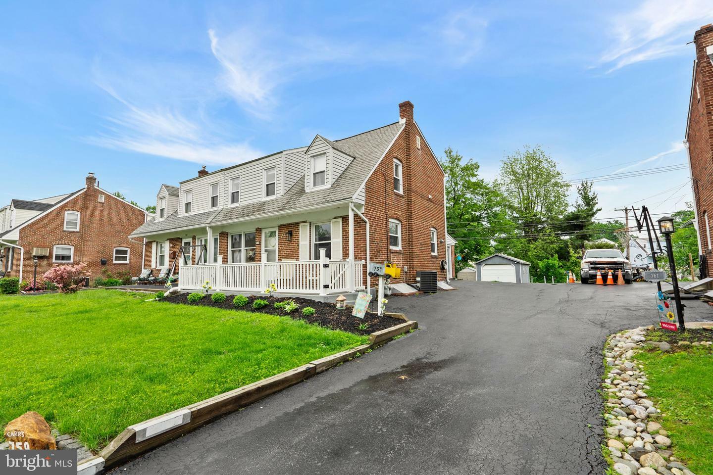 Property Photo: 759 Braxton Road PA 19078