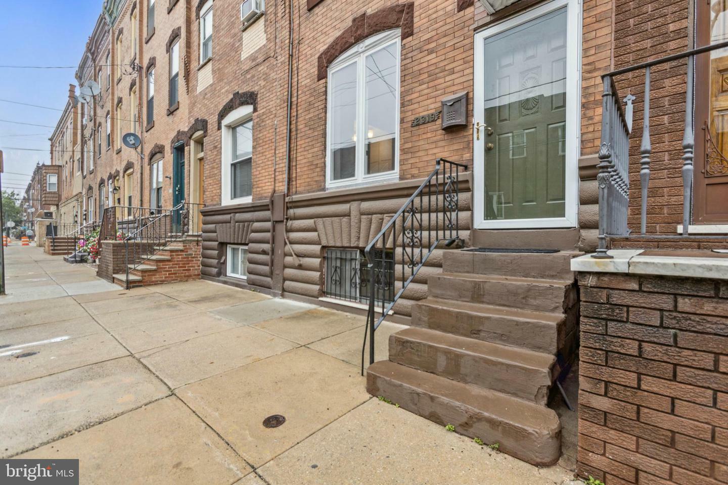 2319 S 15th Street  Philadelphia PA 19145 photo