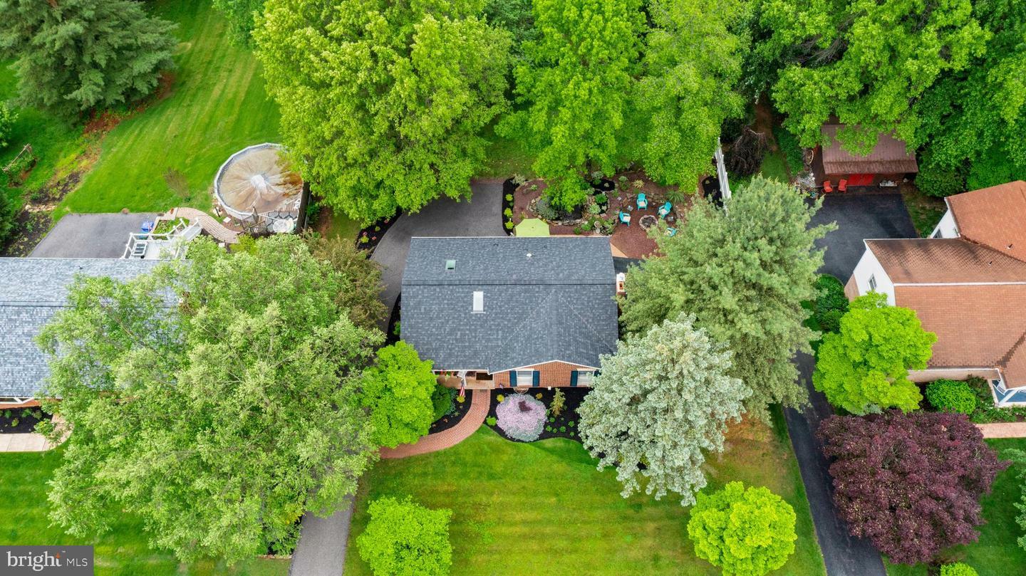 Property Photo: 29 Farmington Drive PA 17407