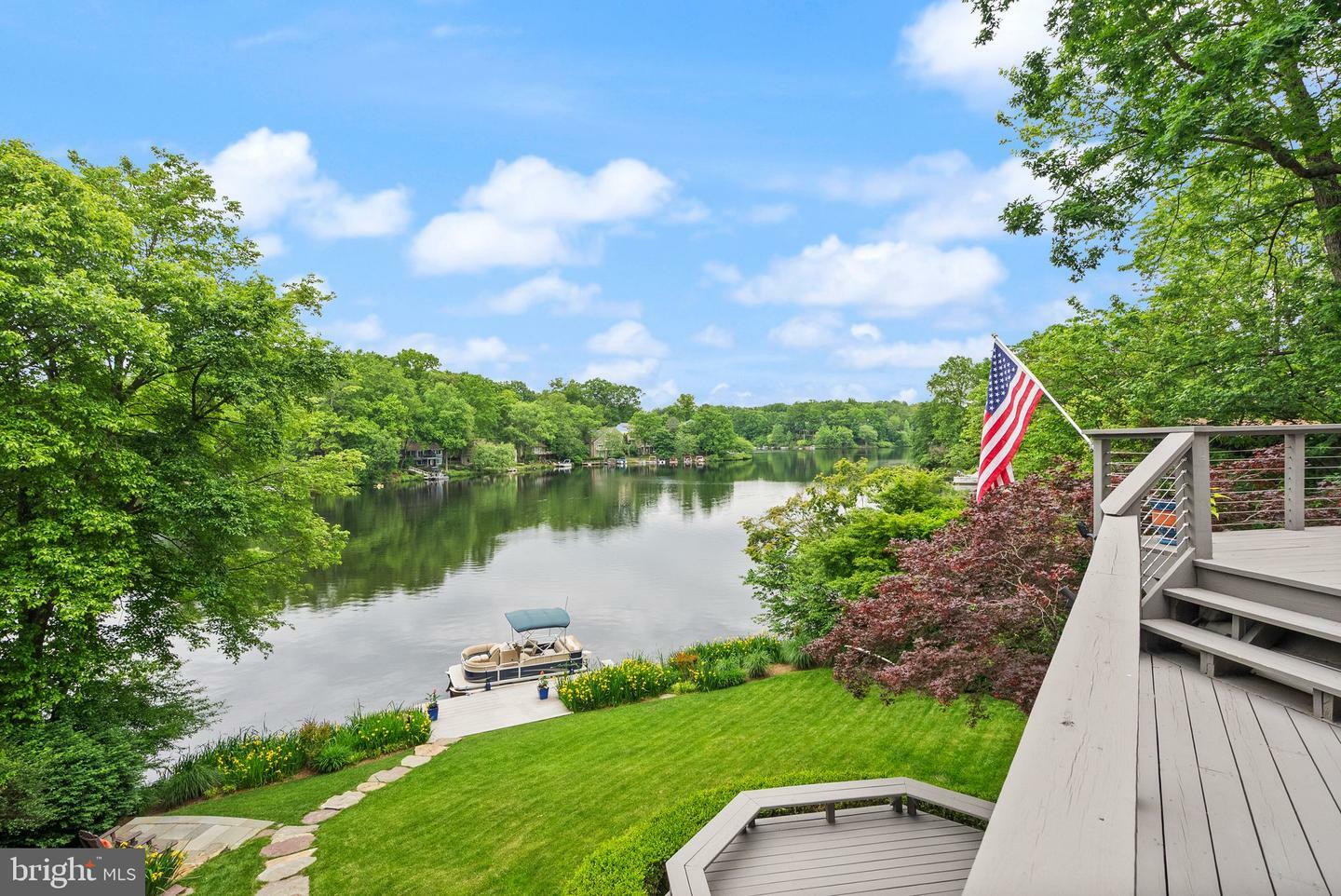 Property Photo: 2200 Spinnaker Court VA 20191