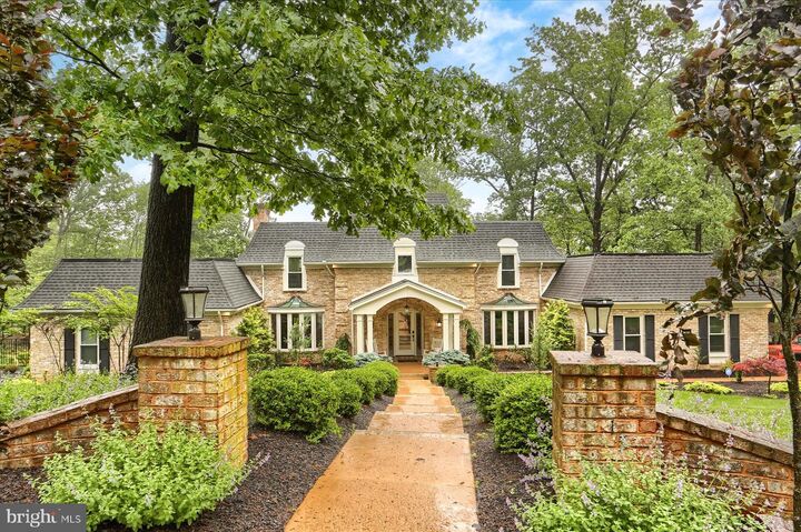 Property Photo: 1715 Mountain View Road PA 17110