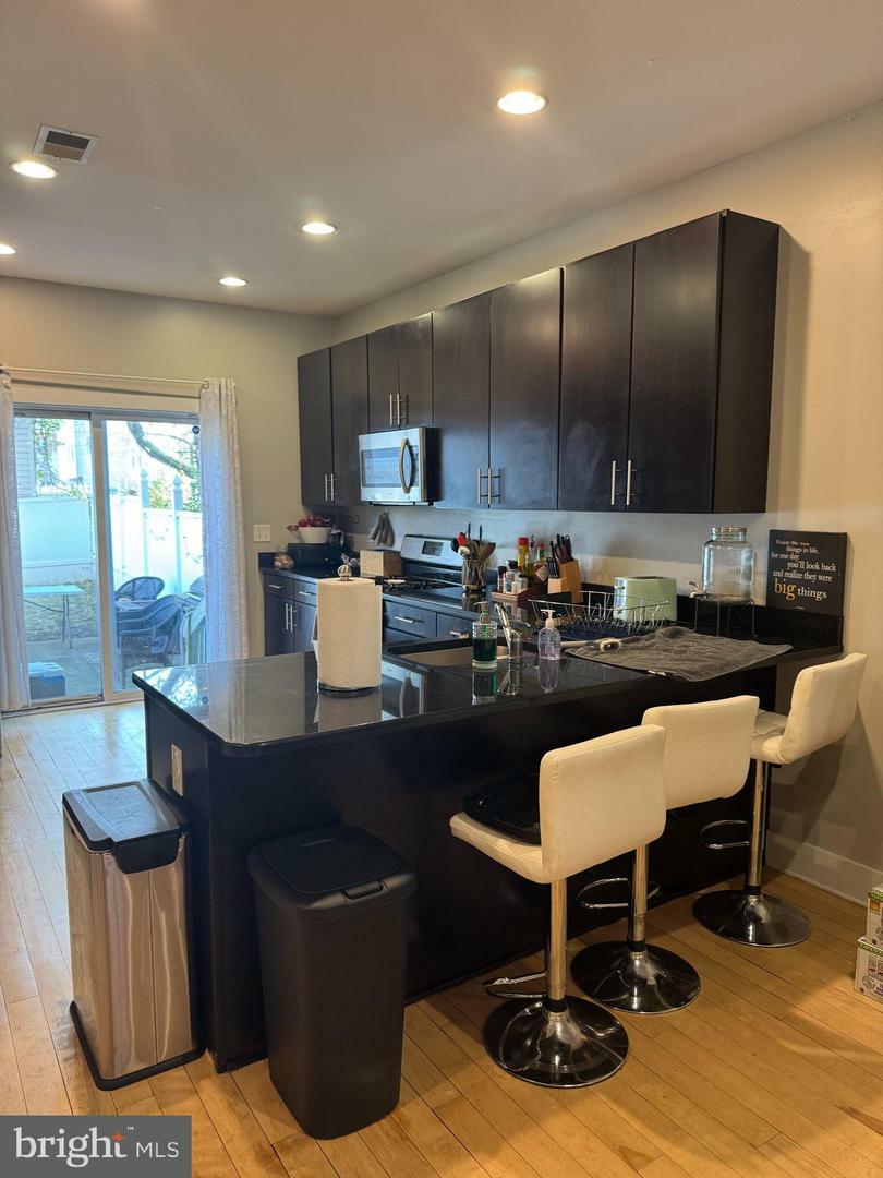 Property Photo: 641 N 12th Street PA 19123