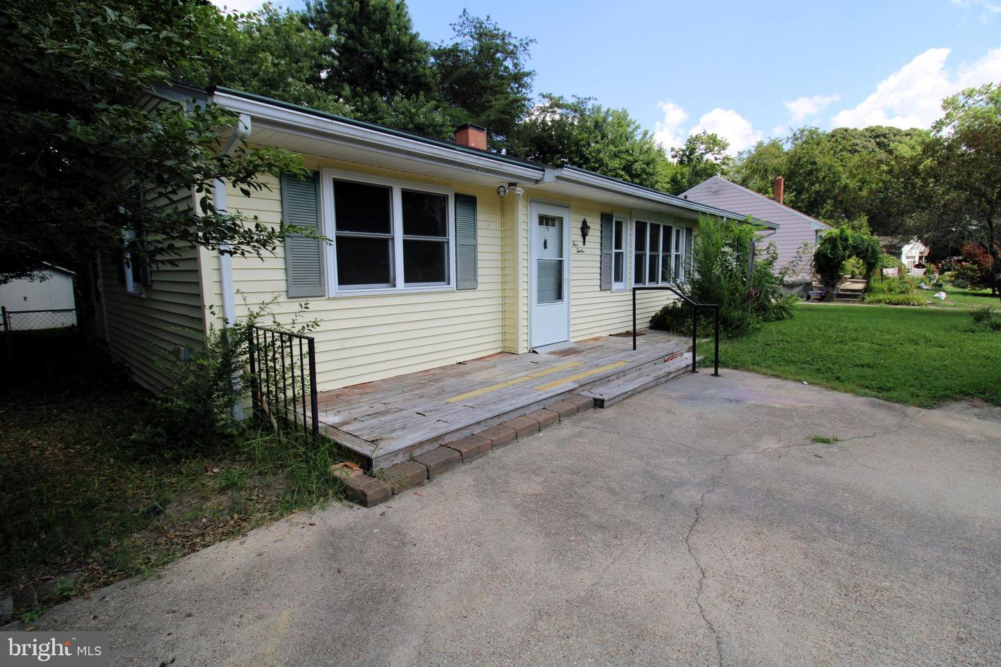 Property Photo:  512 Regency Drive  MD 21804 