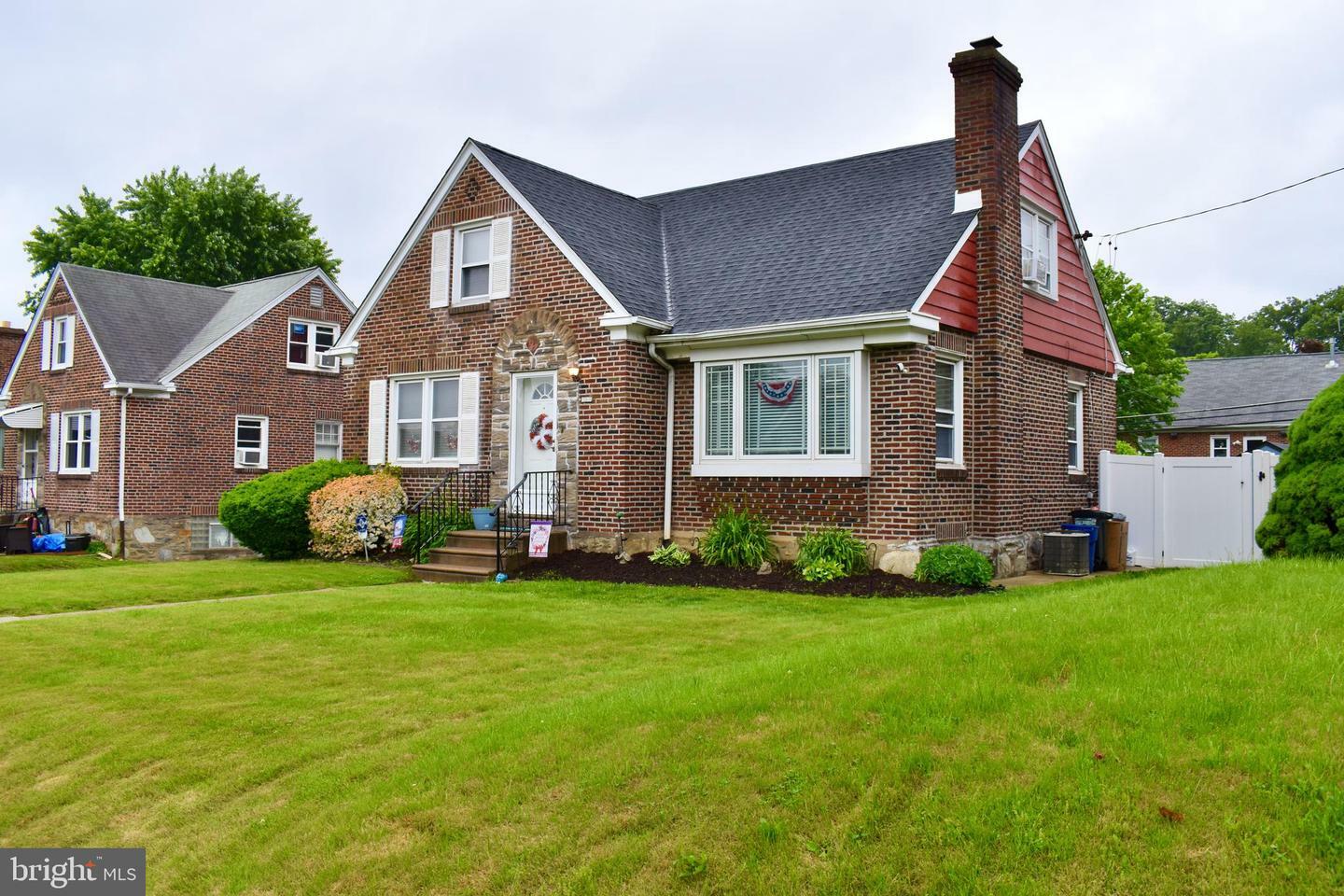 Property Photo: 7340 Hasbrook Avenue PA 19111
