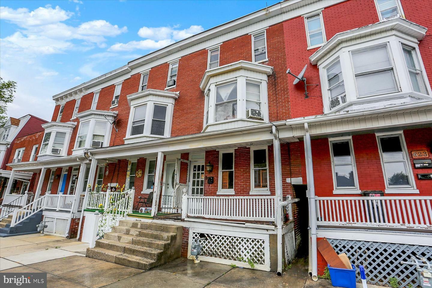 Property Photo: 621 Wallace Street PA 17403