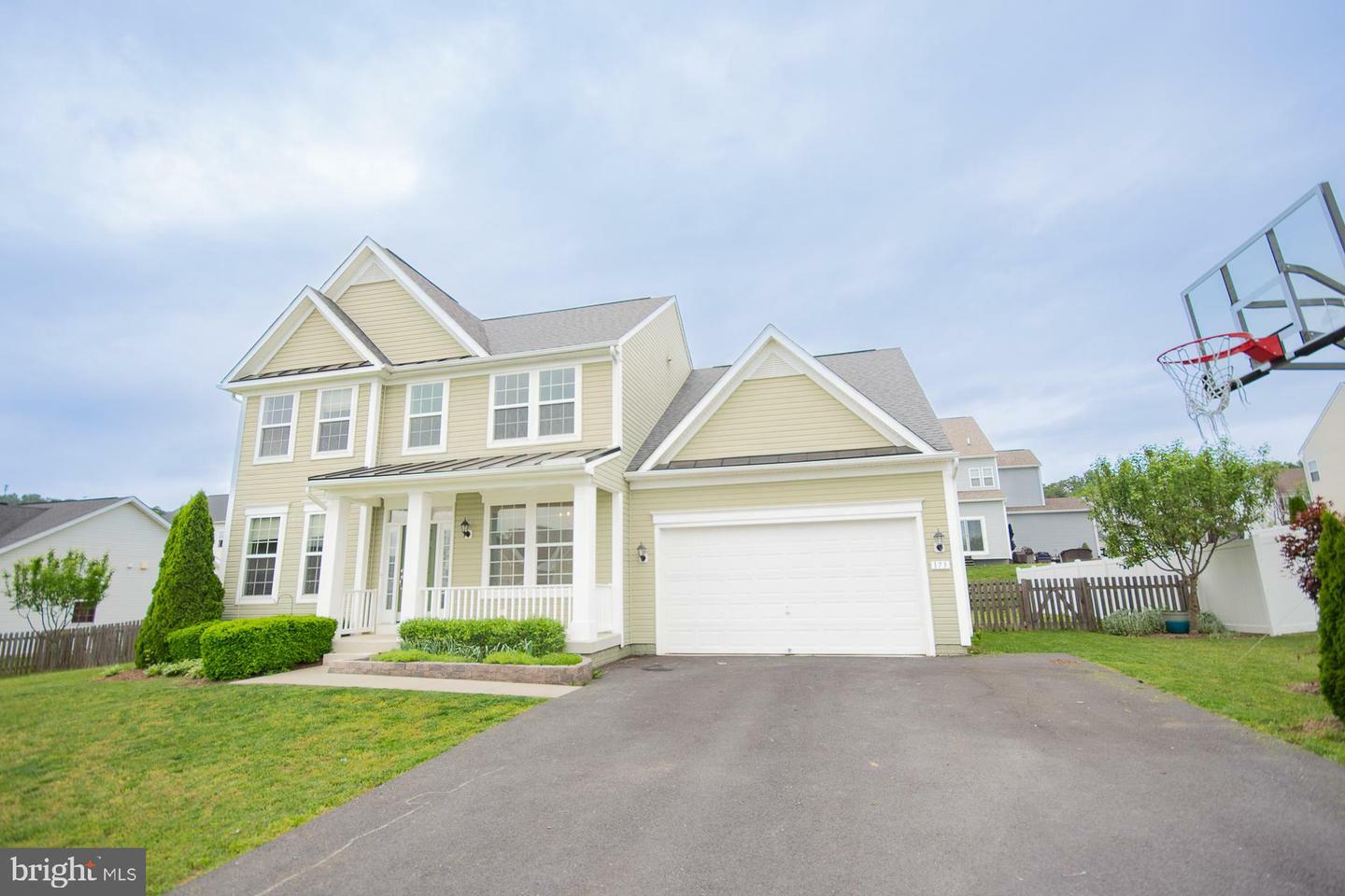 Property Photo: 173 Tuscany Trail WV 25427