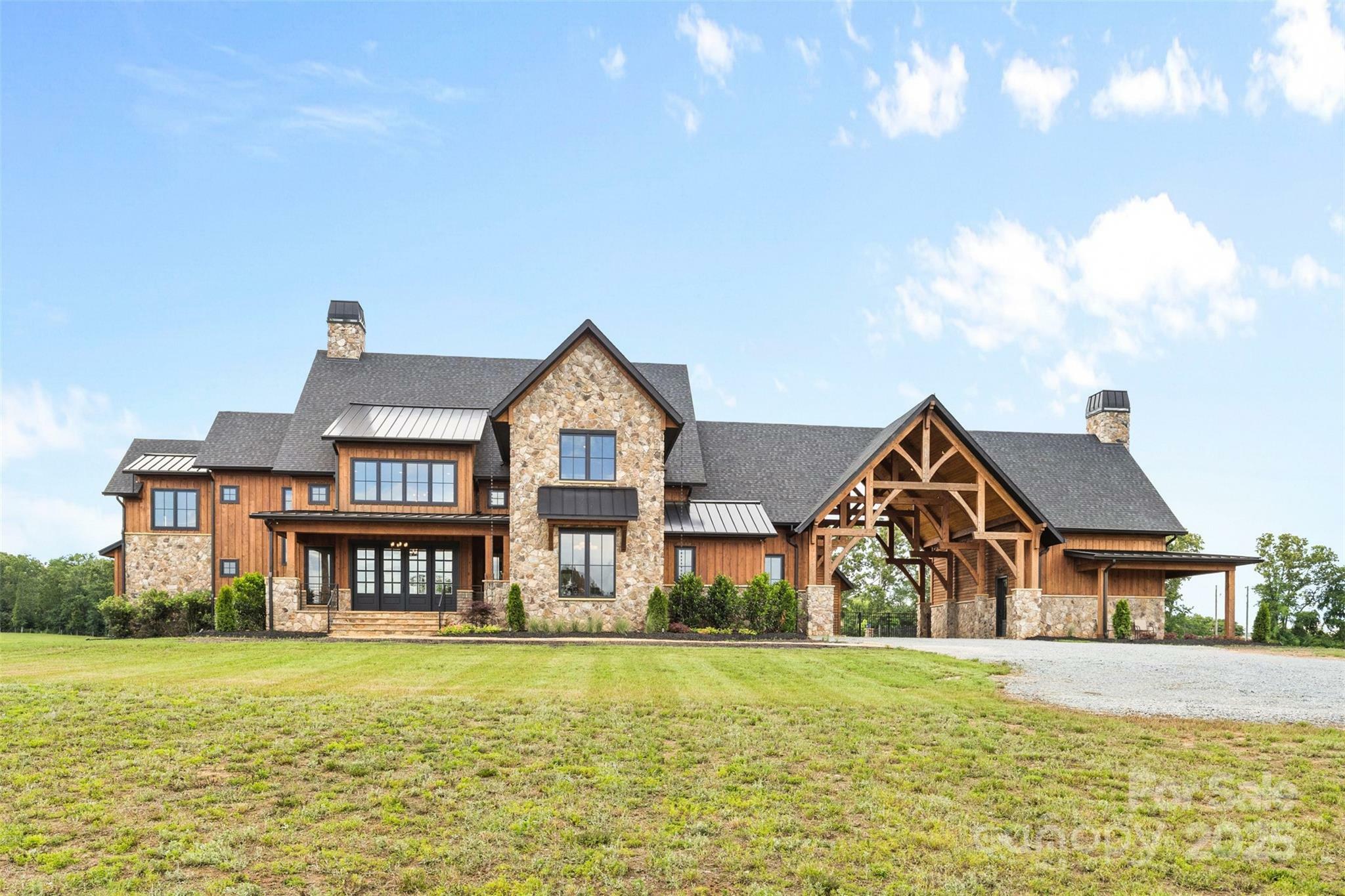 Property Photo: 1822 Irby Road NC 28112