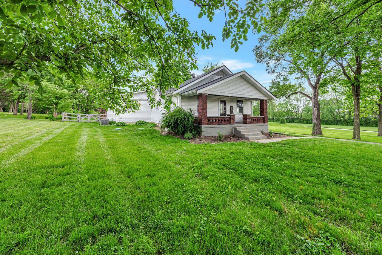 Property Photo: 4707 Princeton Road OH 45011
