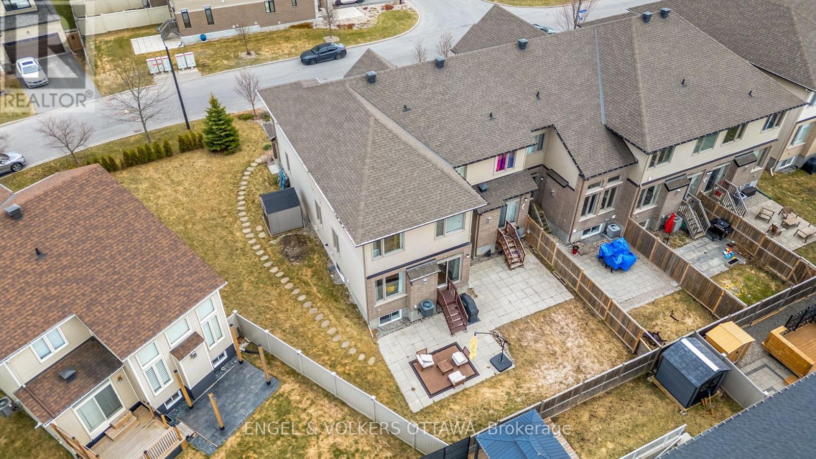 Property Photo: 317 Ardmore Street ON K4M 0E2