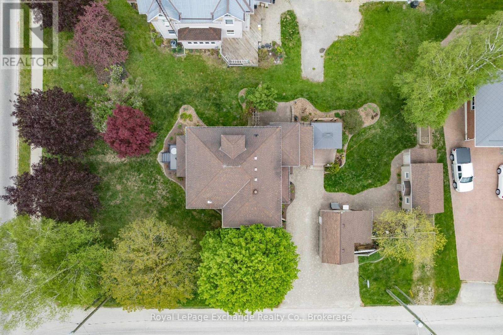 Property Photo: 357 Ross Street ON N0G 2H0