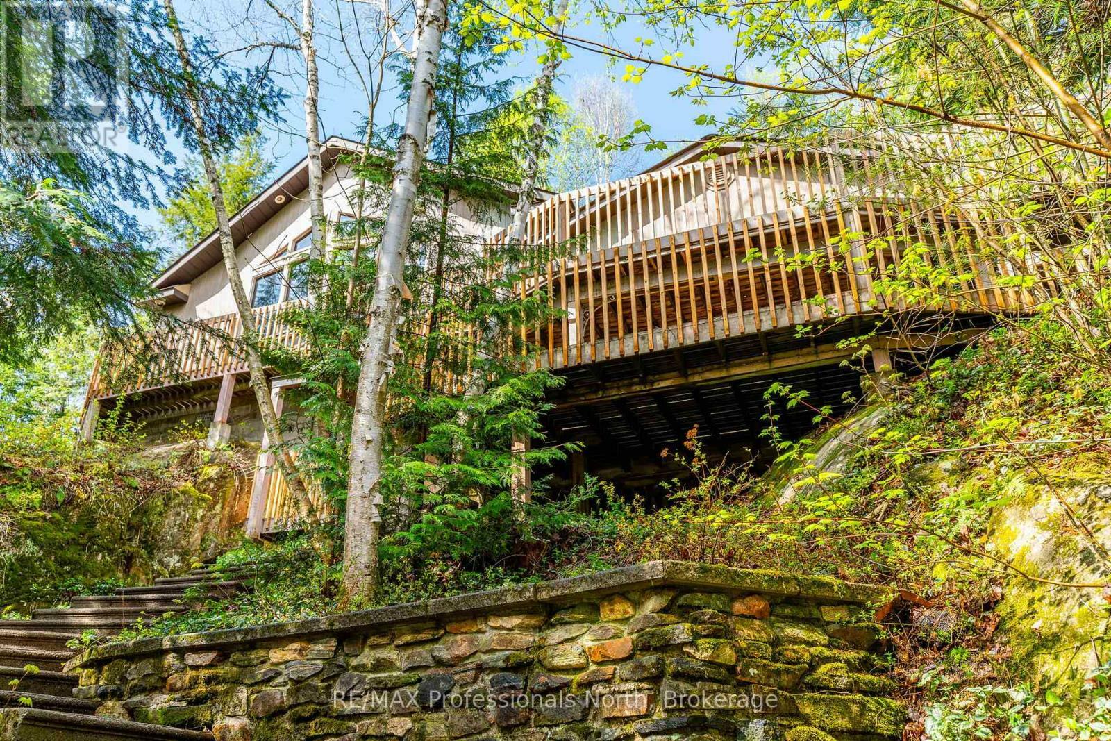 Property Photo: 6213 Kennisis Lake Road ON K0M 1S0
