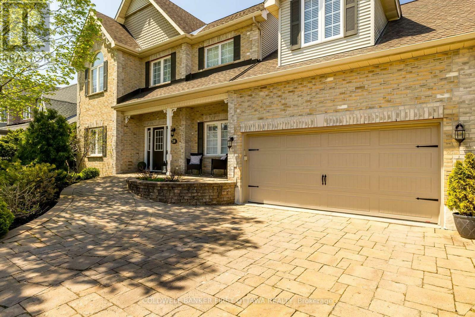 Property Photo: 36 Wendell Avenue ON K2S 1G8