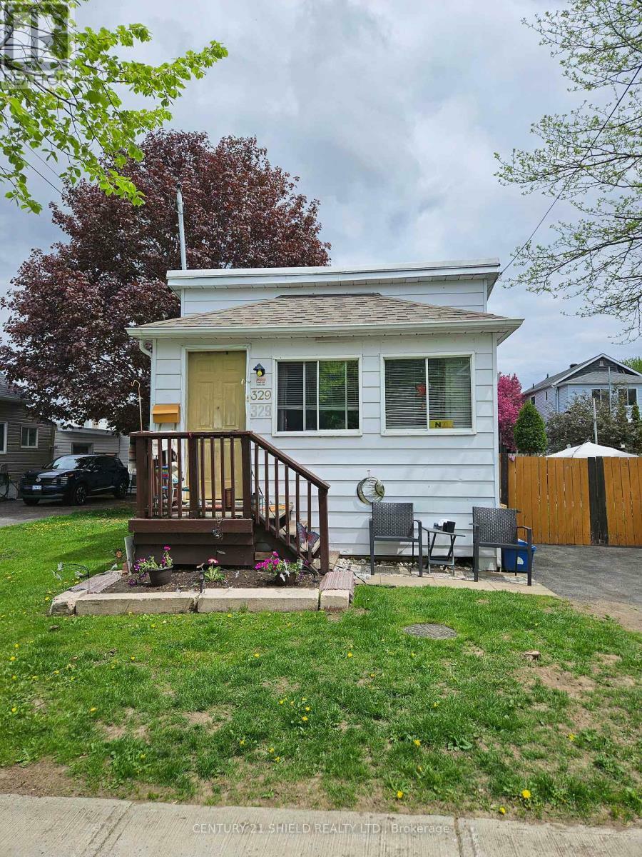 Property Photo: 329 Belmont Street ON K6H 4Z7