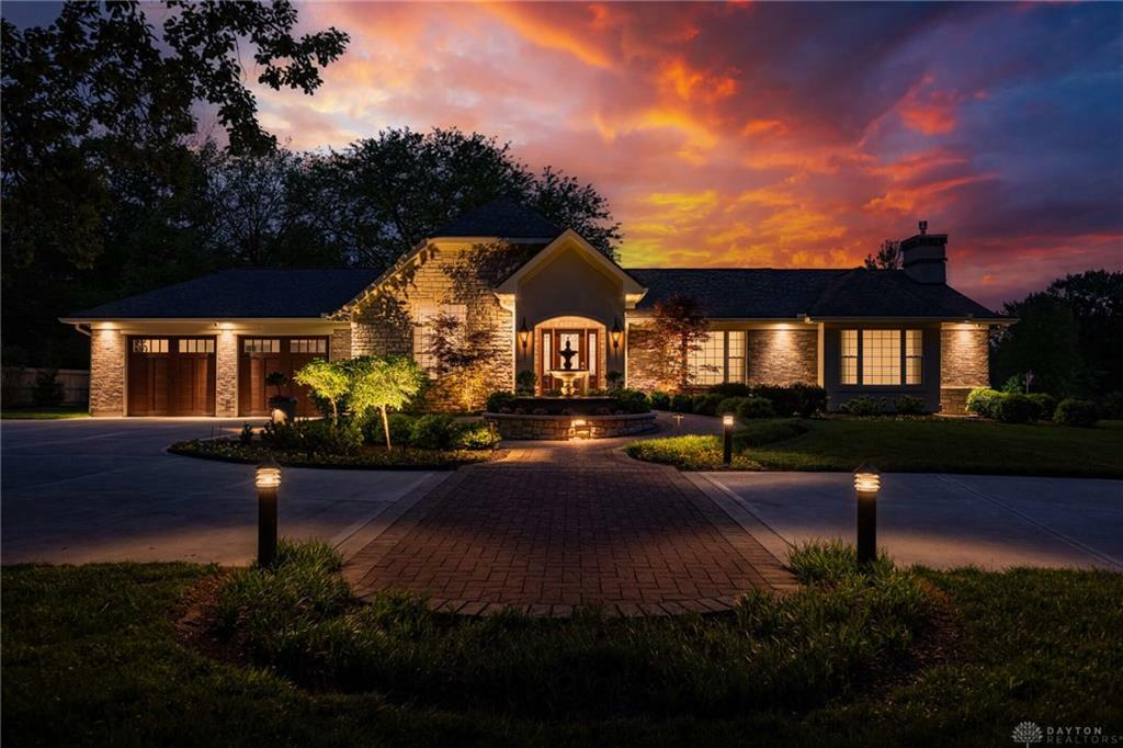 Property Photo: 317 Colonial Lane OH 45429