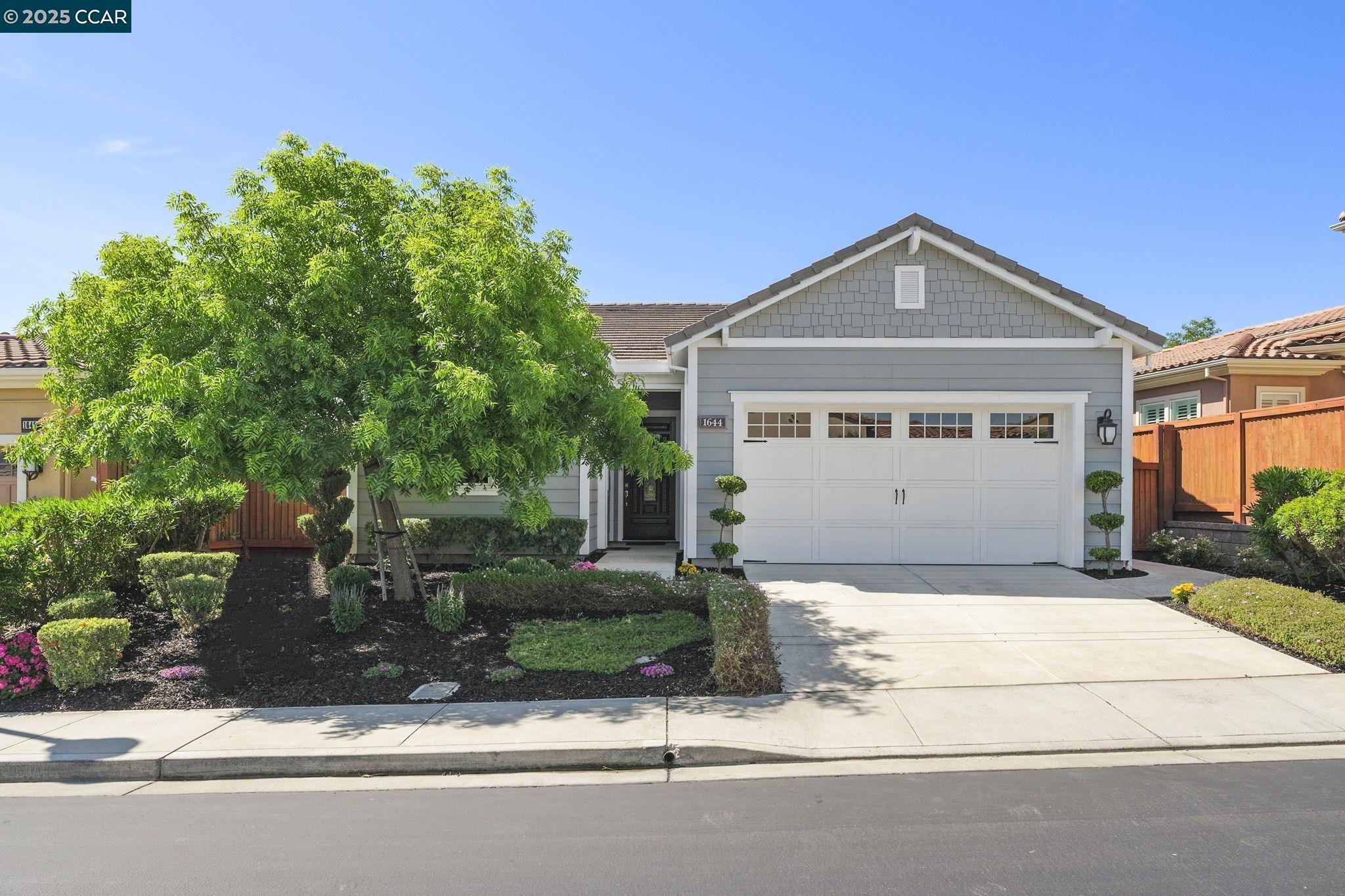 Property Photo:  1644 Chianti Ln  CA 94513 