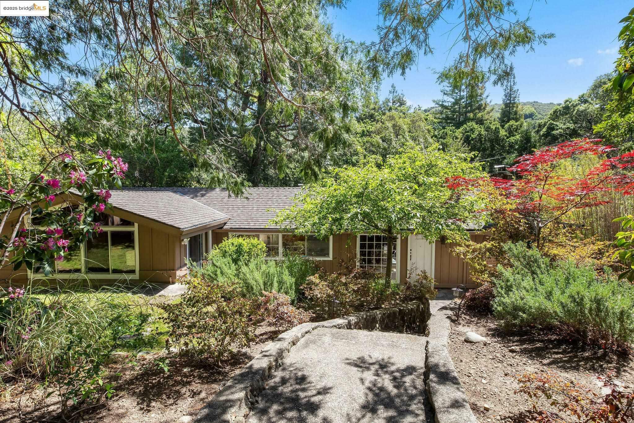 1019 Los Trancos Rd  Portola Valley CA 94028 photo