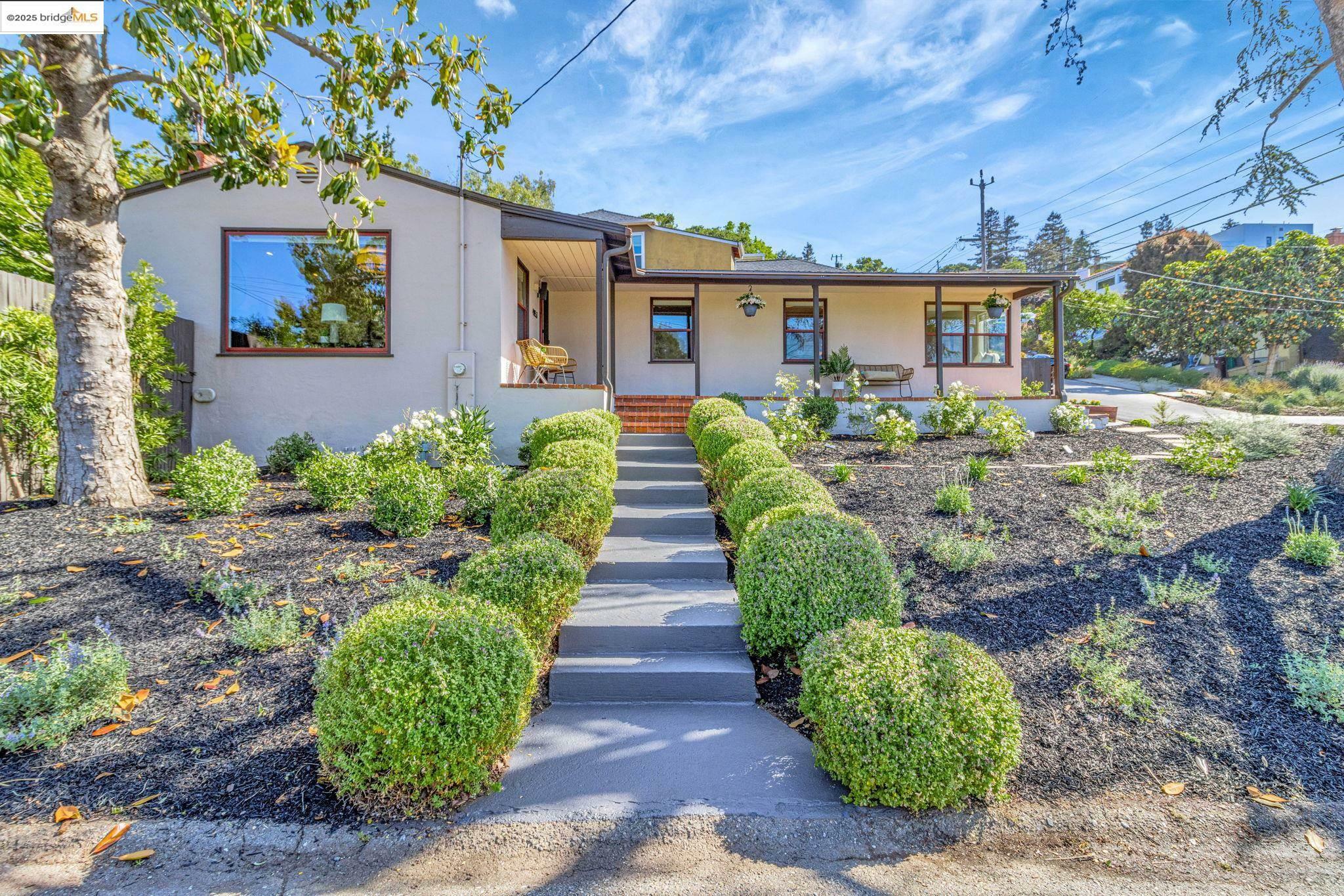 Property Photo:  4053 Huntington St  CA 94619 