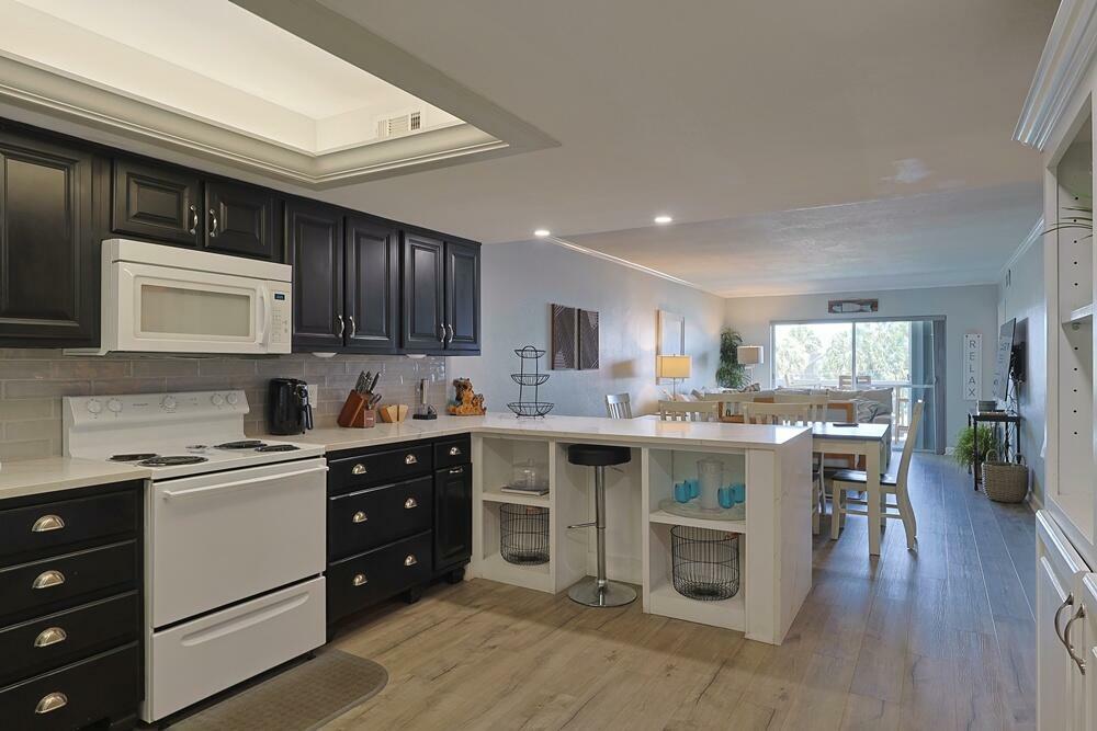 Property Photo: 909 Santa Rosa Boulevard Unit 528 FL 32548
