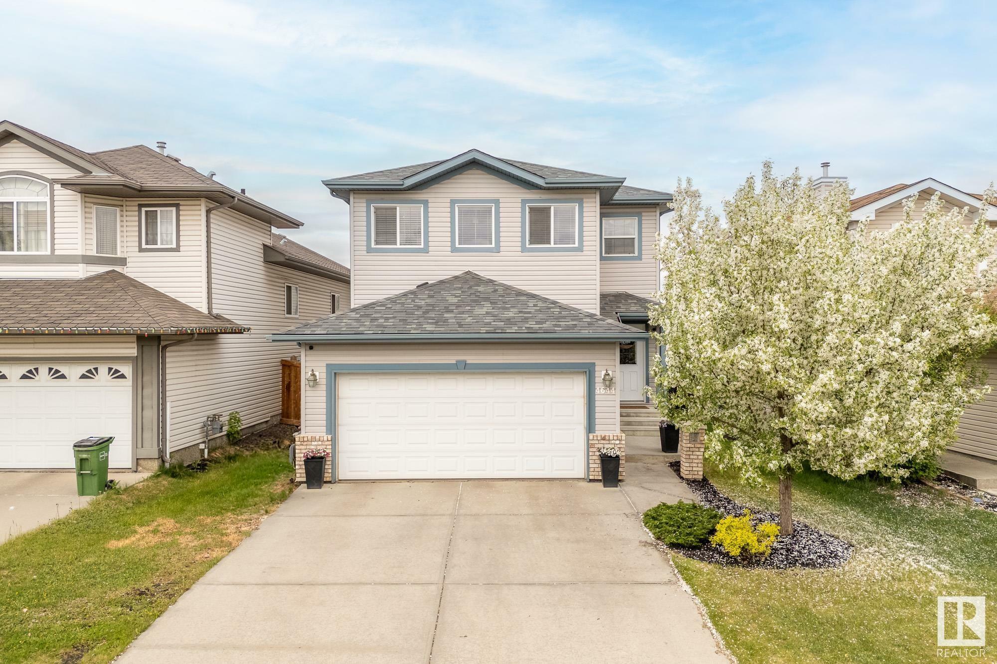 4644 156 Avenue NW  Edmonton AB T5Y 3L9 photo