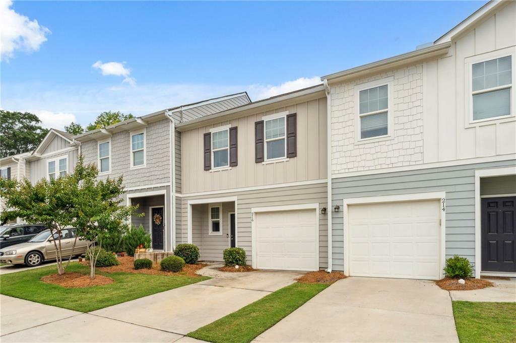 Property Photo: 216 Grand Central Way GA 30120