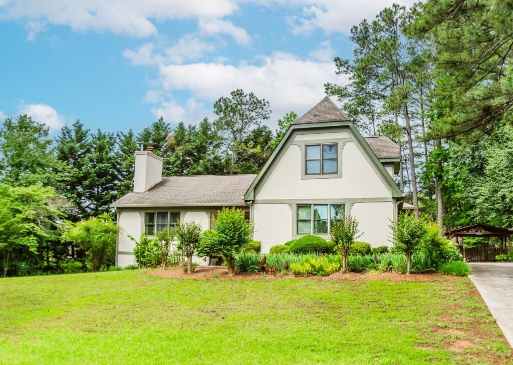 Property Photo: 529 Arnold Road GA 30044