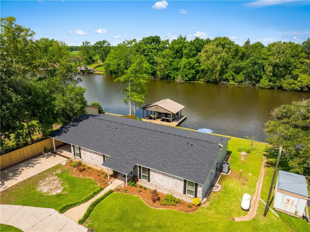 Property Photo: 483 Saint Pauls Church Road LA 71456
