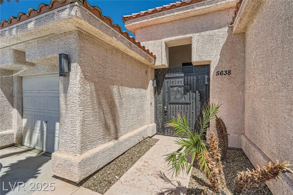 Property Photo: 5638 Wild Olive Street NV 89118