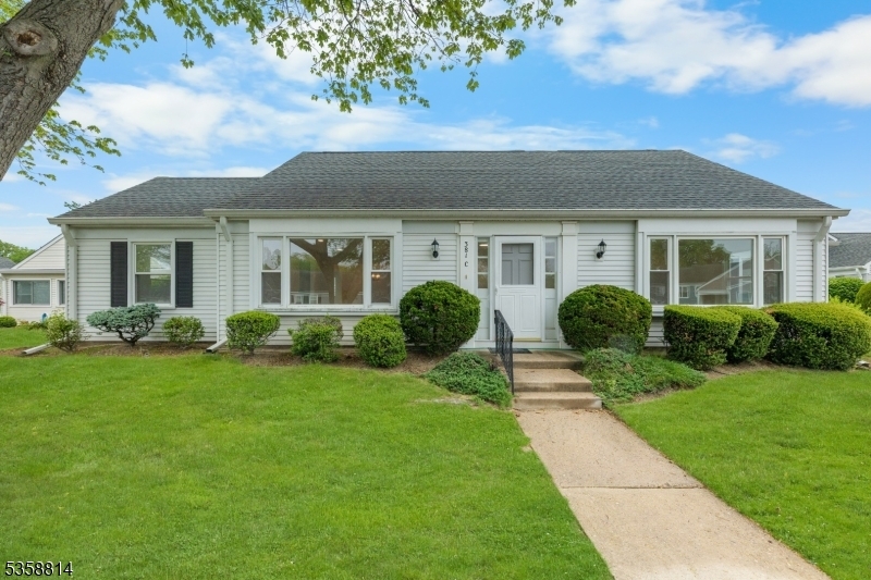 381 Old Nassau Rd  Monroe Twp. NJ 08831 photo
