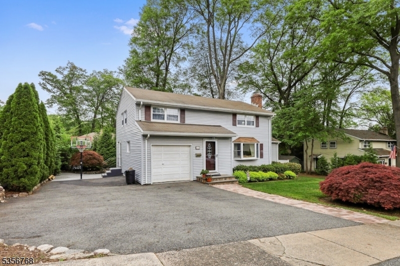 147 Lincoln Pl  Waldwick Boro NJ 07463 photo