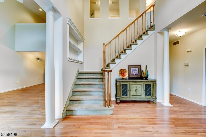 Property Photo: 4 Loft Dr NJ 08836