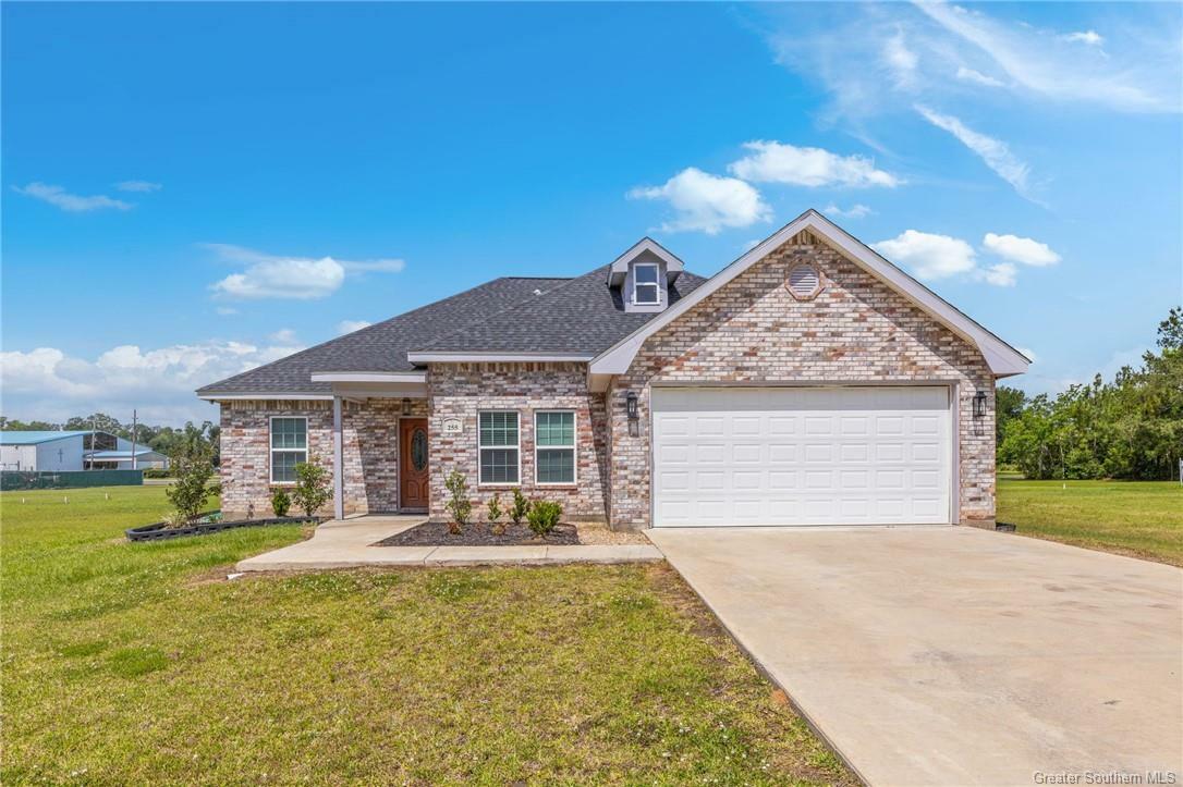 Property Photo: 255 Tommys Lane LA 70615