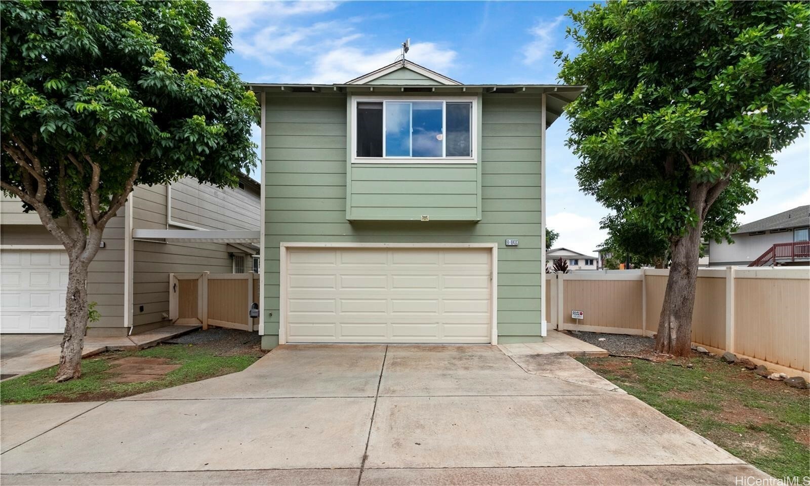Property Photo: 91-1043 Hoomaka Street 48 HI 96706