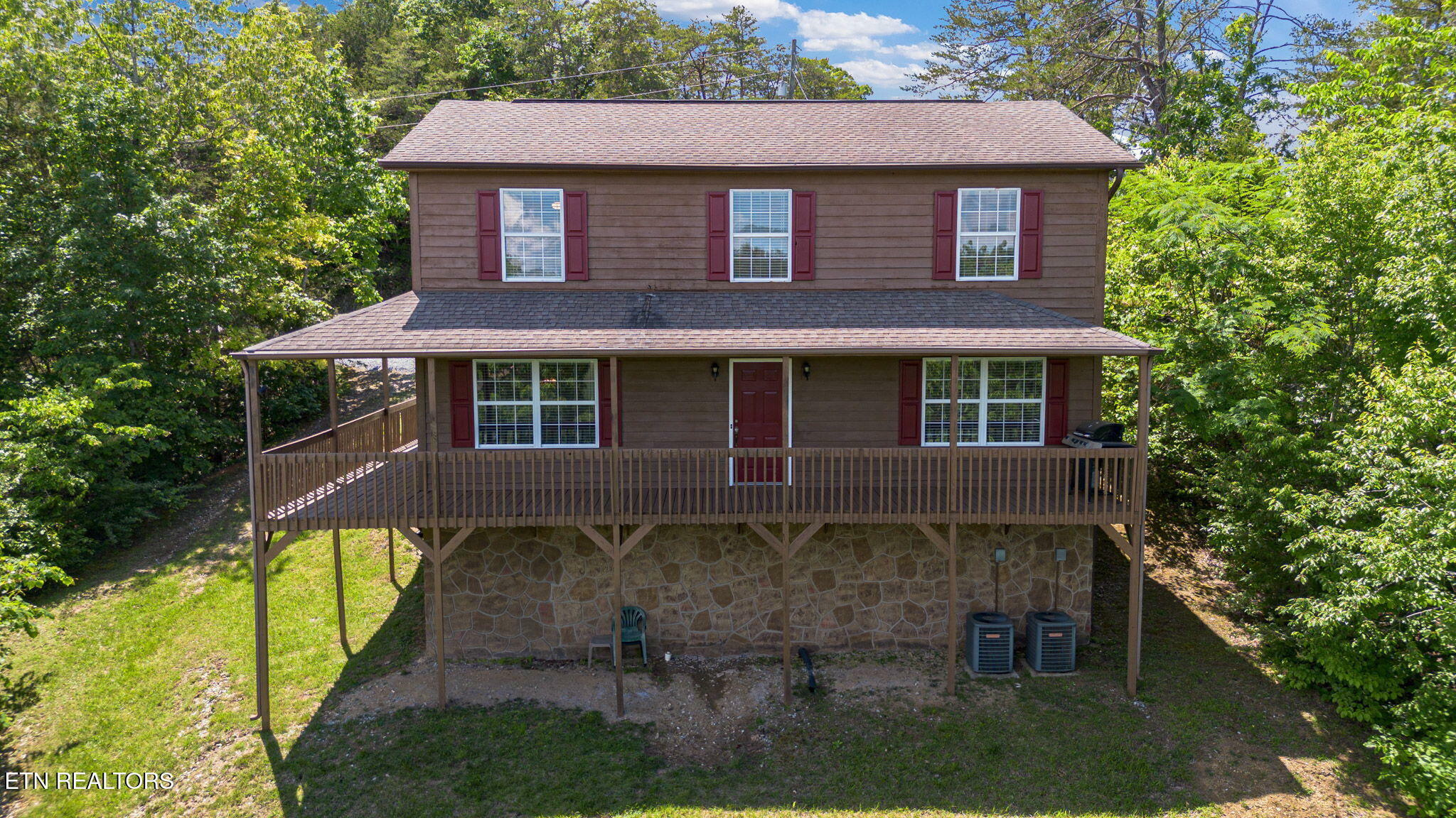 Property Photo: 336 Perry Branch Way TN 37876