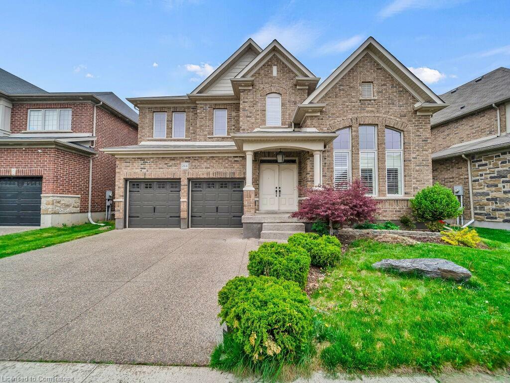 Property Photo: 264 Evens Pond Crescent ON N2R 0B8