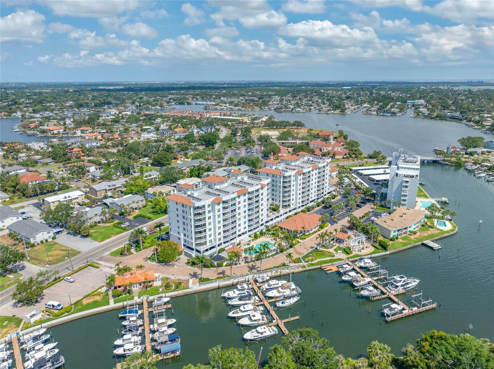 1325 Snell Isle Boulevard NE 810  St Petersburg FL 33704 photo