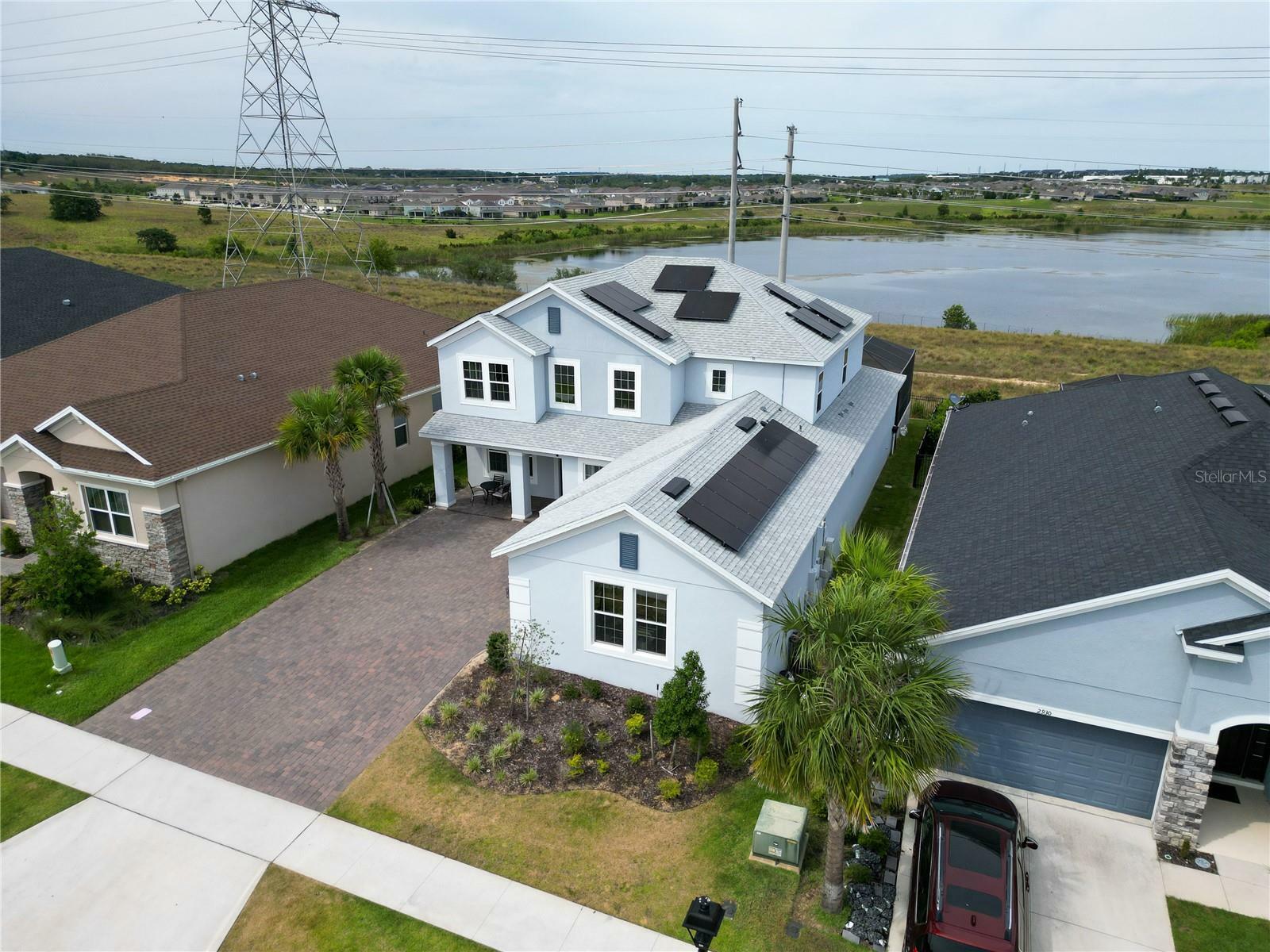 Property Photo: 2926 Crest Wave Drive FL 34711