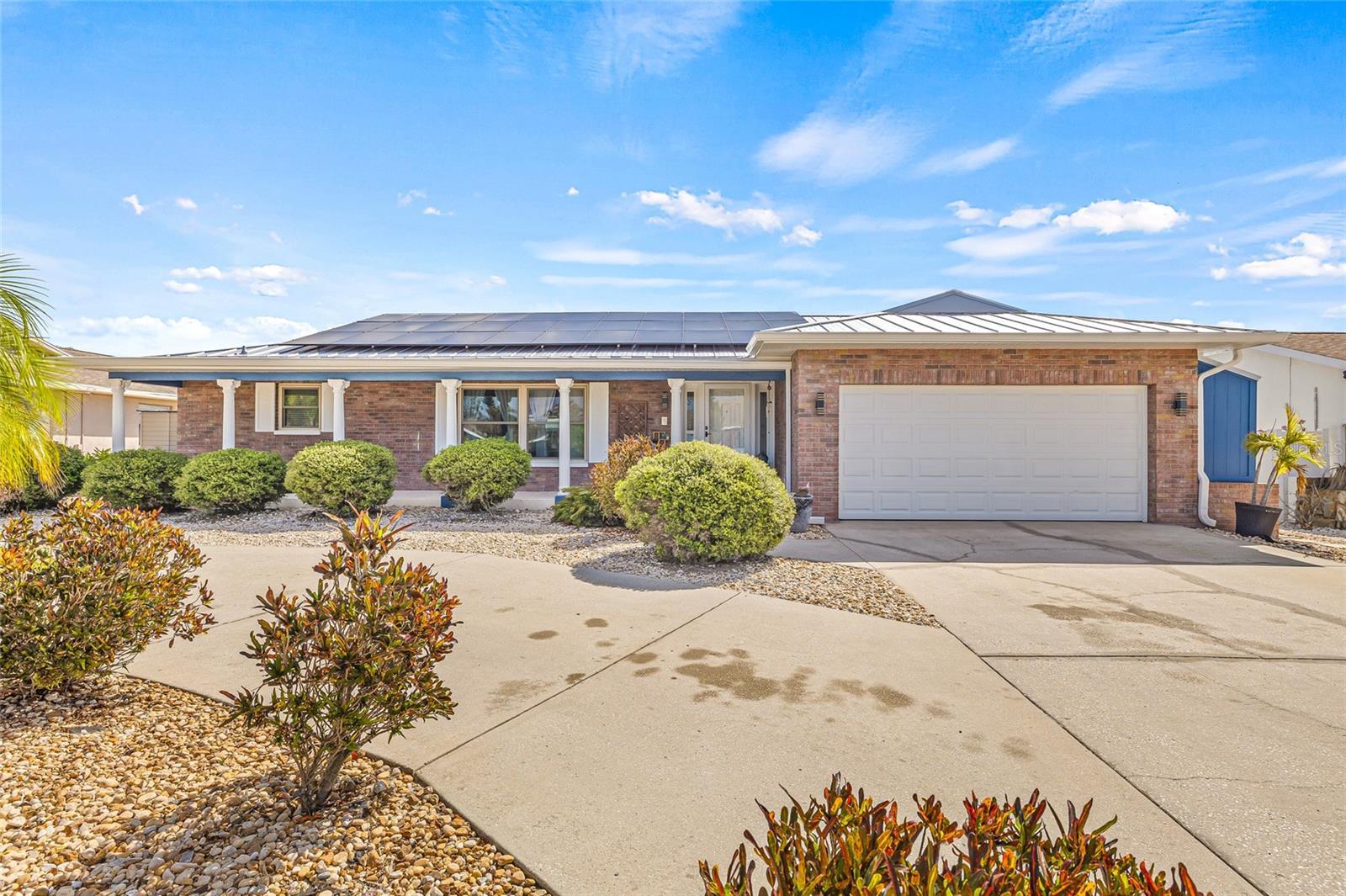 Property Photo: 731 Flamingo Drive FL 33572
