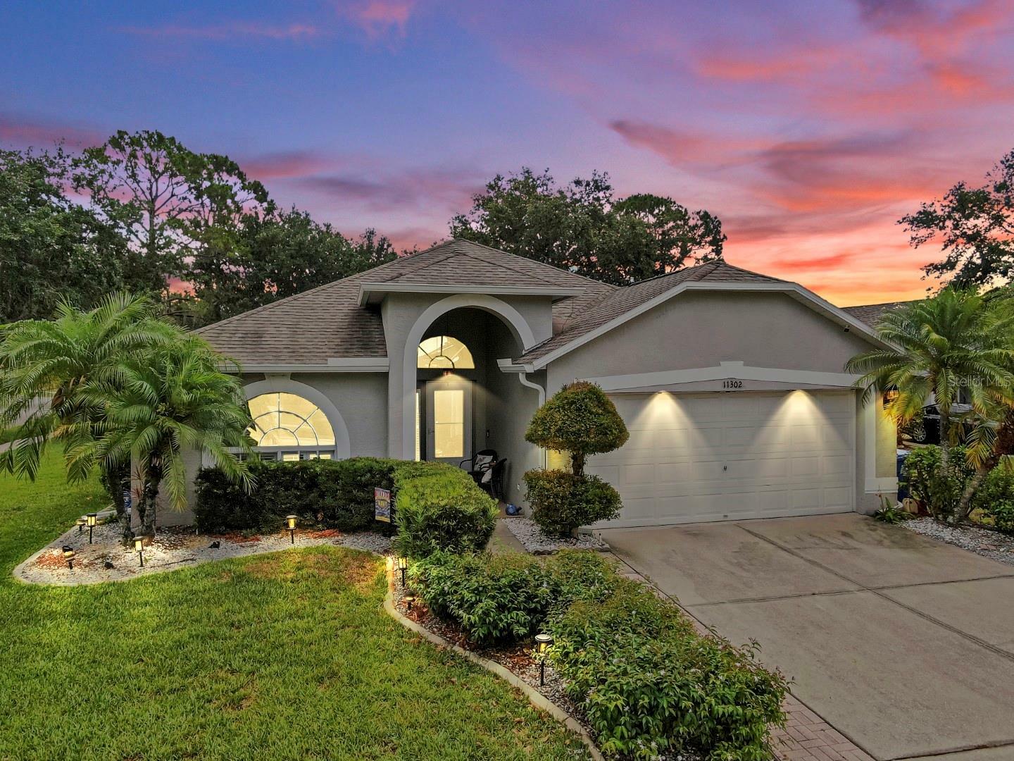 Property Photo: 11302 Crane Lake Court FL 33569