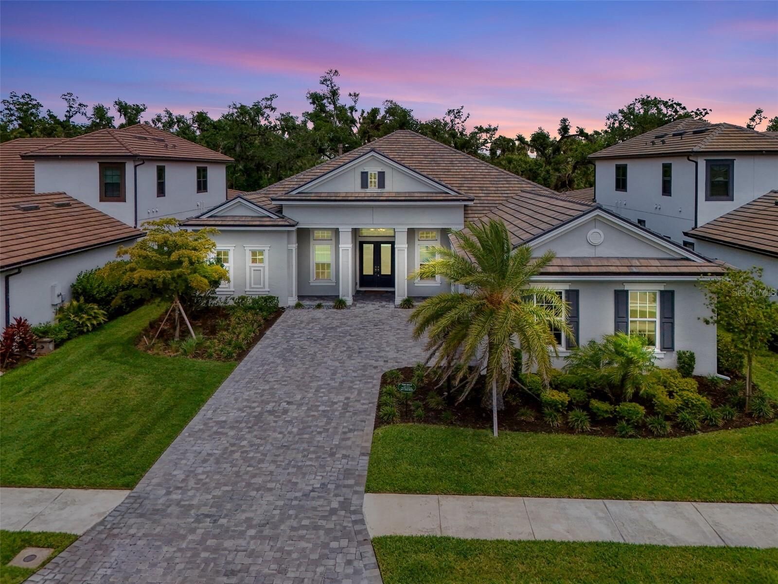 Property Photo:  9048 Luna Lane  FL 34241 