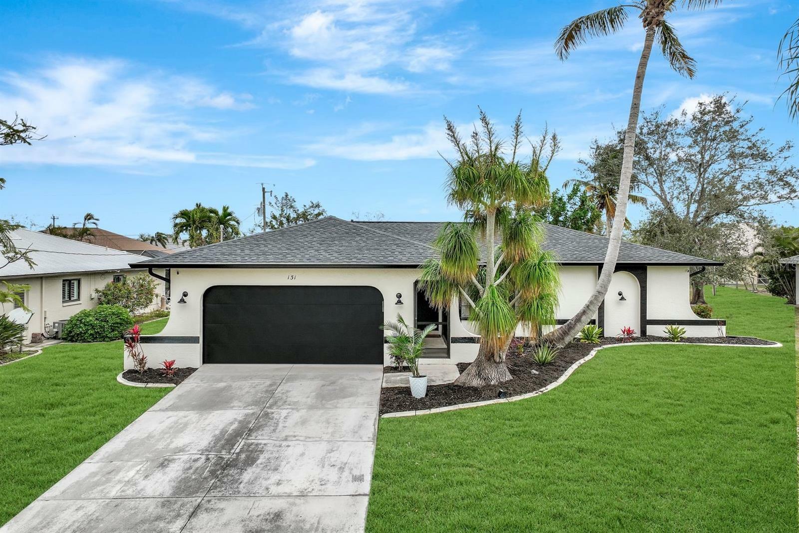 Property Photo: 131 SE 7th Place FL 33990
