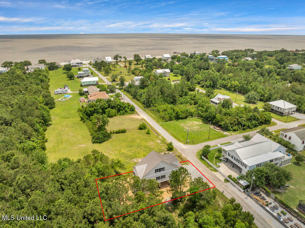 Property Photo: 200 Farrar Lane MS 39576