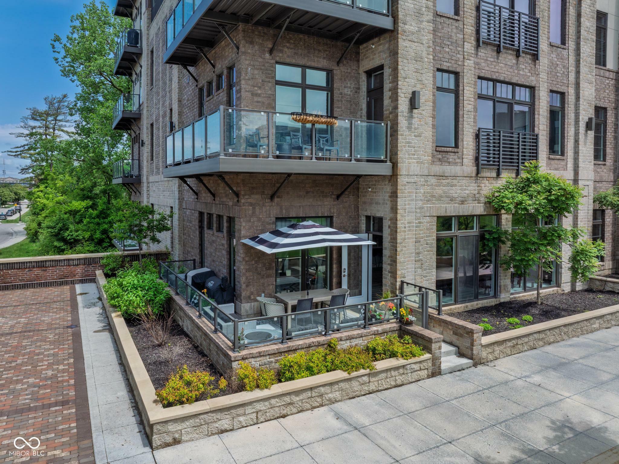 15 W Executive Drive 101  Carmel IN 46032 photo