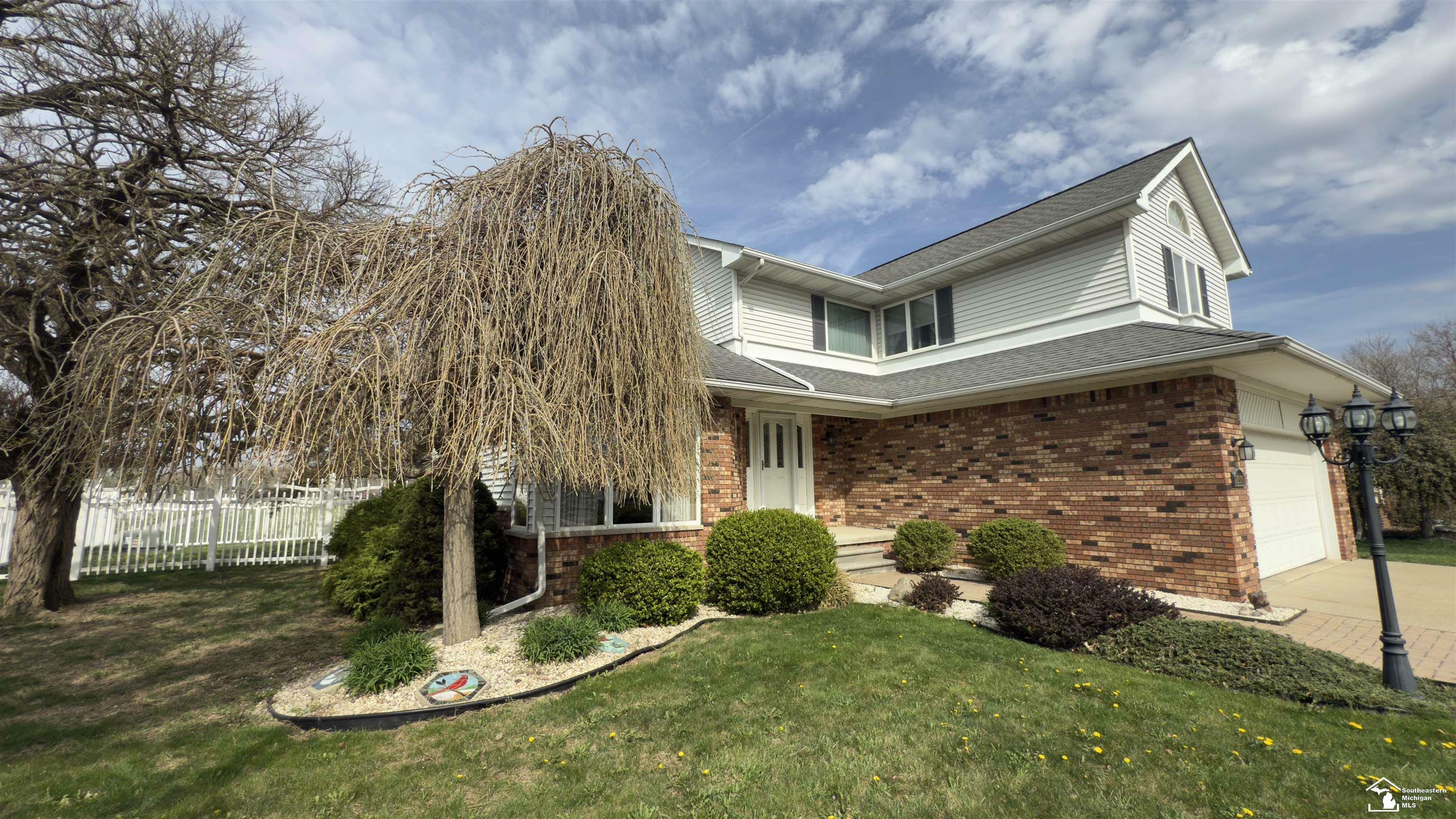 Property Photo: 21380 Georgetown Road MI 48183