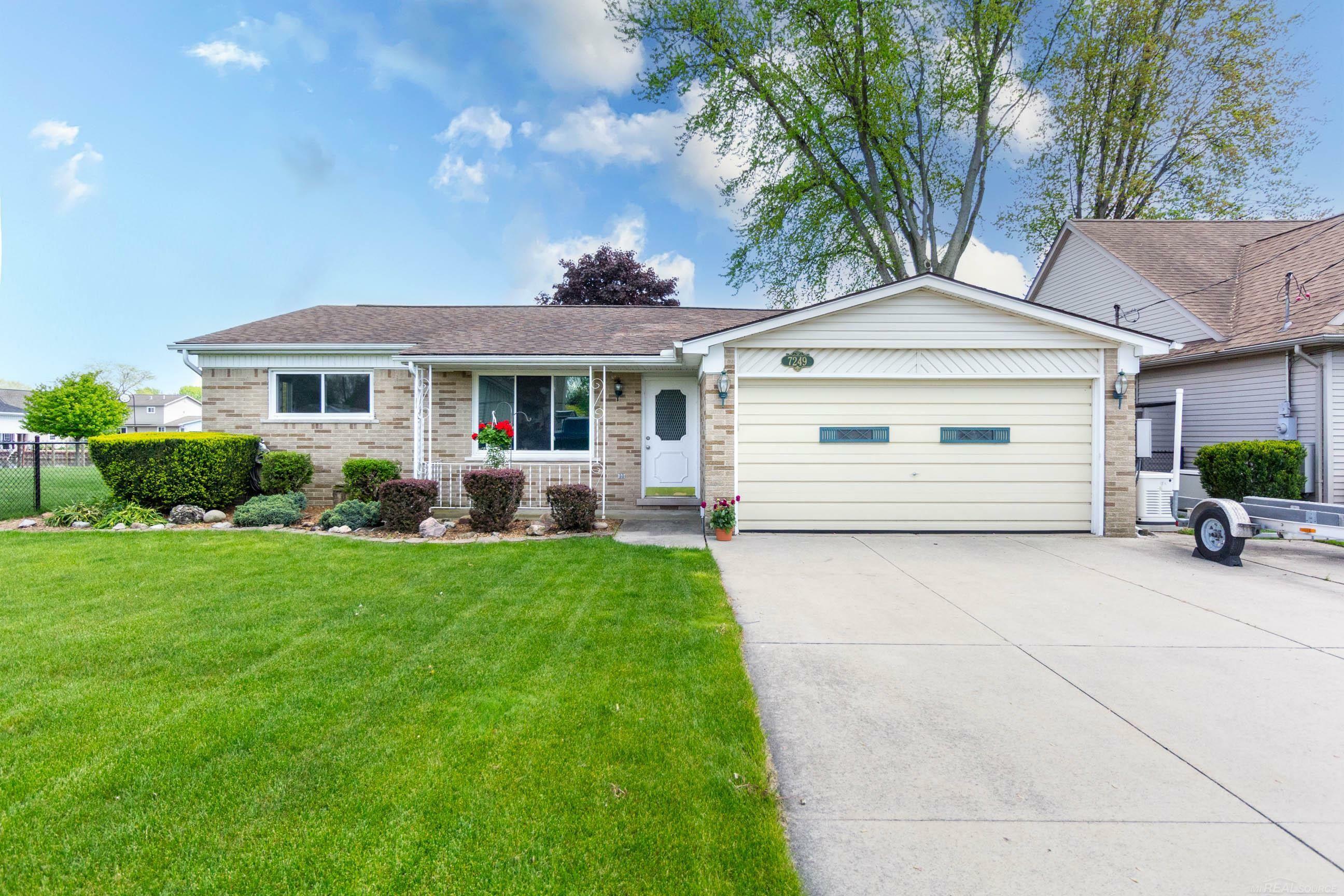 Property Photo: 7249 Bluebill Street MI 48001