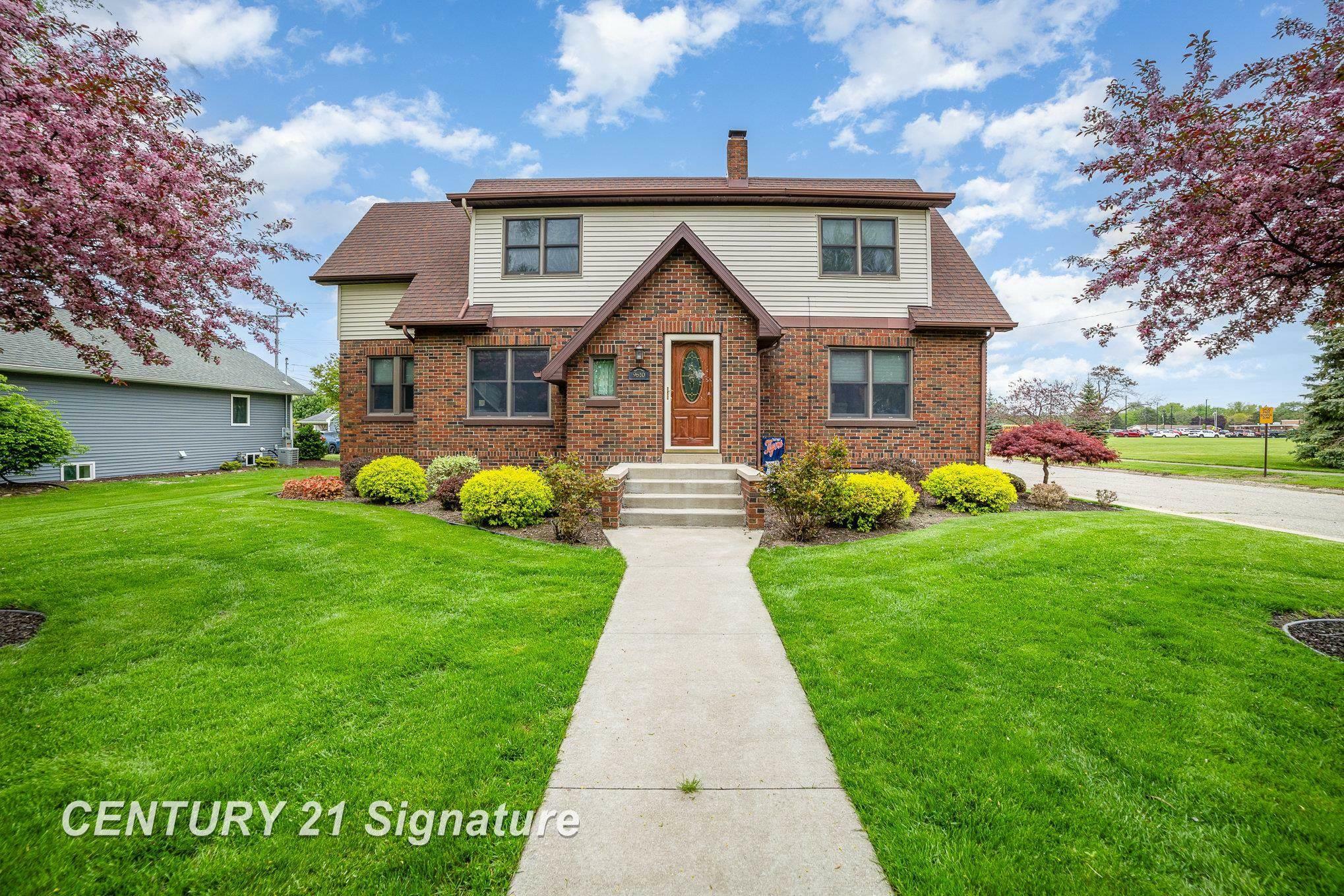 Property Photo: 9610 Saginaw Street MI 48757