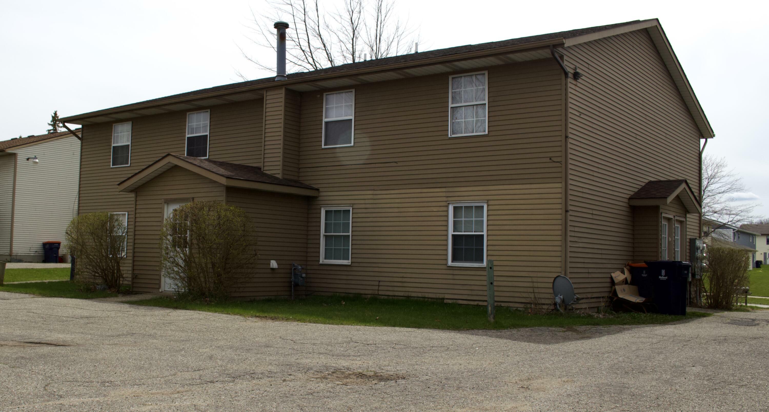 Property Photo: 399 Stratford Way MI 49423