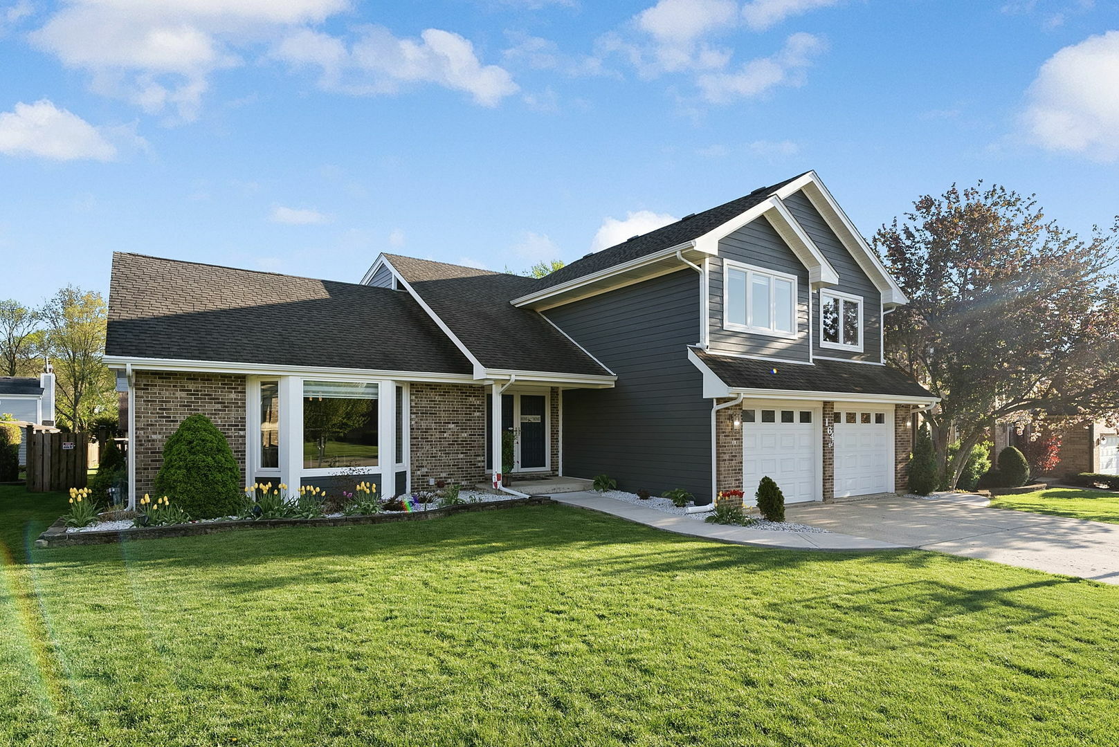 Property Photo: 164 Wilcox Drive IL 60103