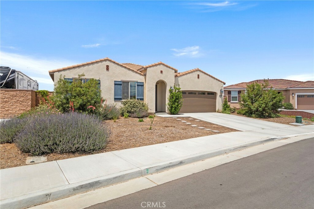 27083 Comrade Circle  Menifee CA 92585 photo